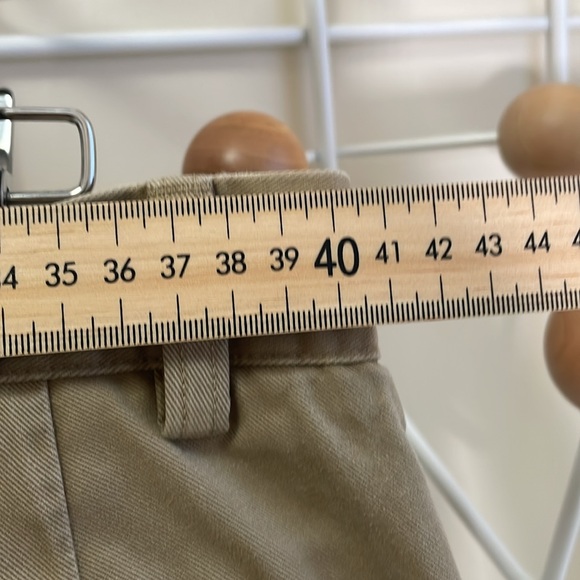 Ralph Lauren - Classic 6" Khaki Shorts - Brown - 32 - Picture 9 of 15